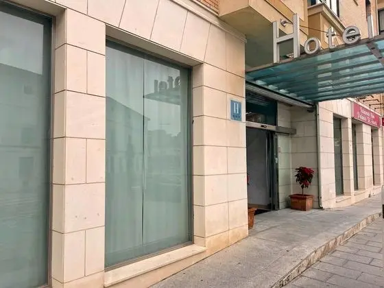 Hotel Puerta de Ocaña