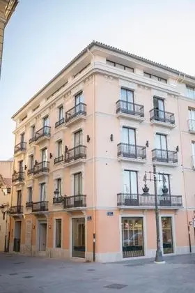 Hotel Puerta Serranos - Dış Mekan