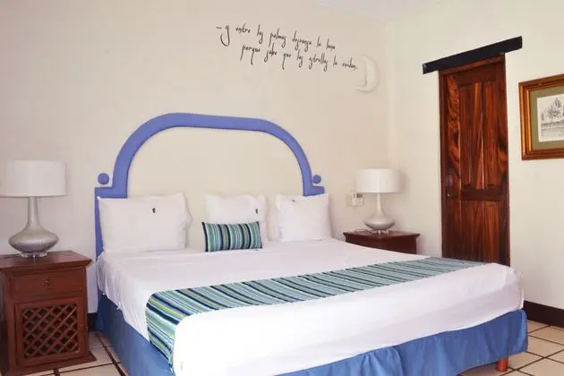 Puerto de Luna Pet Friendly & Family Suites Hotel - 1