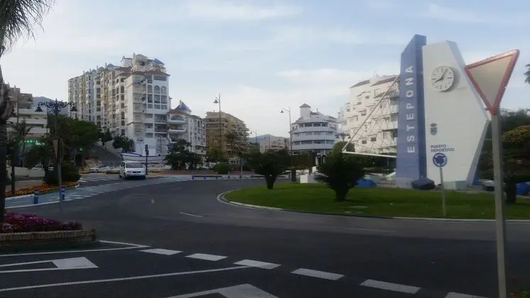 Puerto Deportivo Estepona - Dış Mekan