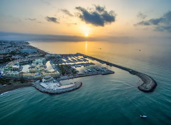Puerto Marina Beach & Golf
