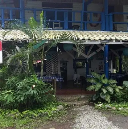 Puerto Viejo Ancora Blu Hostel - Lobi