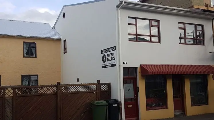 Puffin Palace Guesthouse