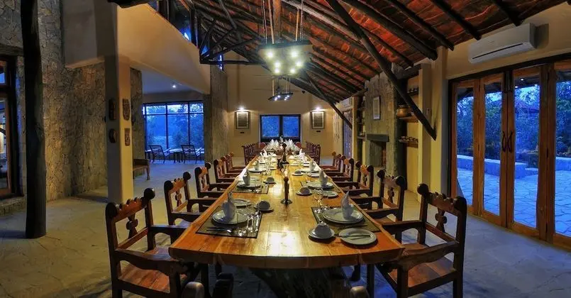 Pugdundee Safaris - Kanha Earth Lodge - Yerinde Yemek