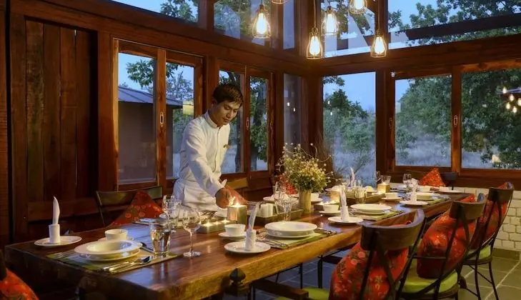 Pugdundee Safaris - Pench Tree Lodge - Yerinde Yemek