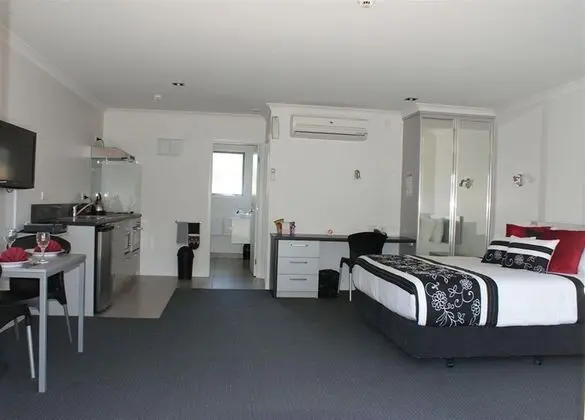 Pukekura Motor Lodge