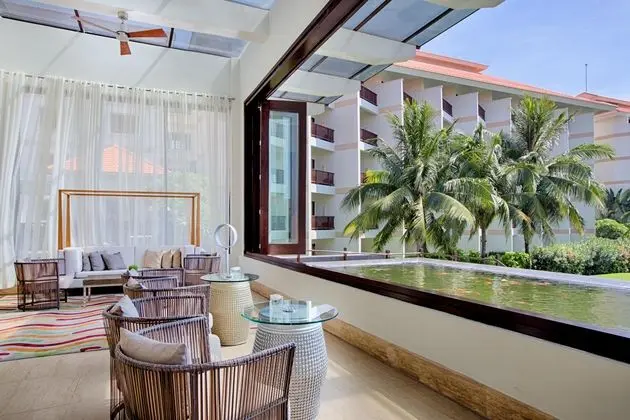 Pullman Danang Beach Resort - Bar
