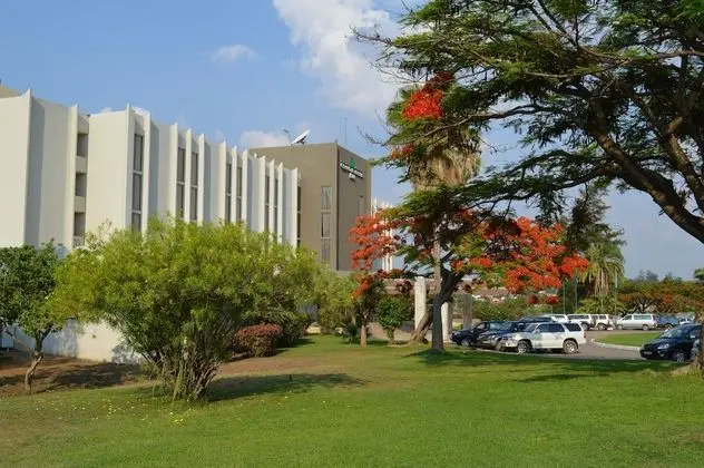 Hotel Pullman Lubumbashi Grand Karavia - Dış Mekan