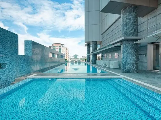 Pullman Saigon Centre - Havuz