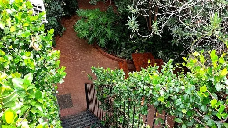 Pumleni Guesthouse - Dış Mekan