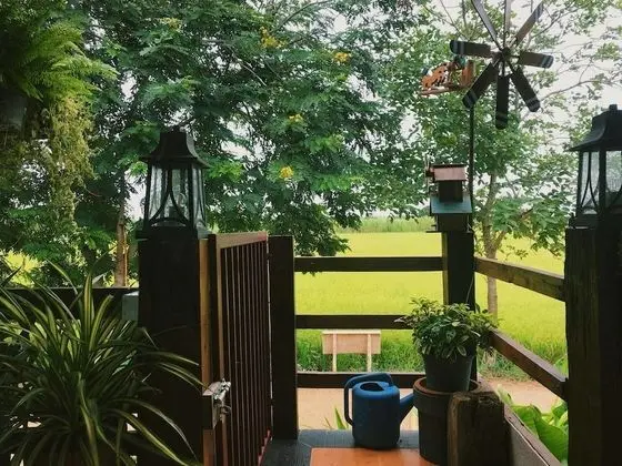 Pun Na Homestay Bangsai - Dış Mekan