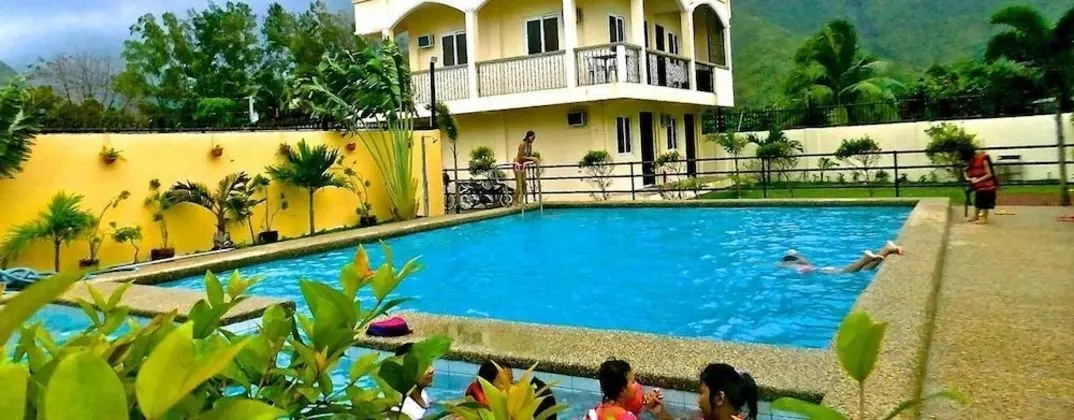 Pundaquit Luxury Resort - Havuz