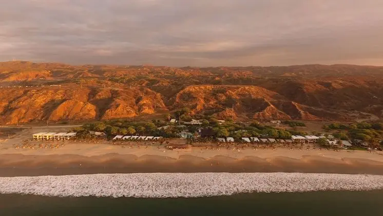 Punta Sal Suites & Bungalows Resort