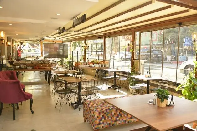 Pure Diamond Hotel - Genel