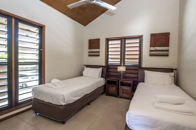 Pure Magnetic Villa 9 - Oda