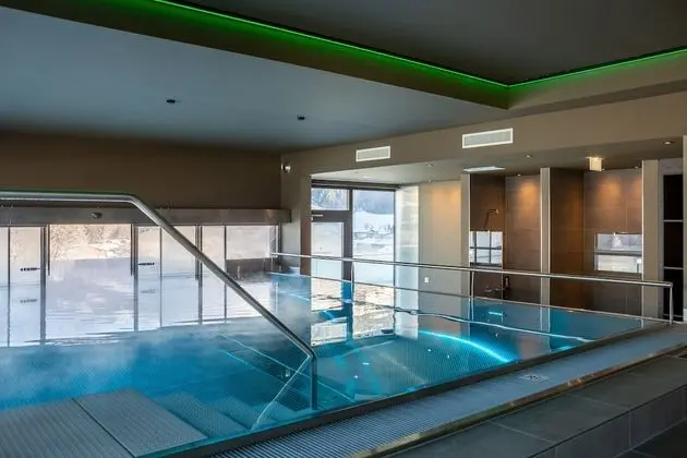 PURE Resort Westendorf - Havuz