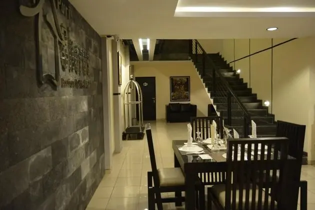 Puri Chorus Boutique Hotel