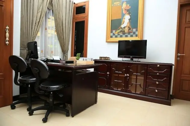 Puri Kusuma Guest House - Lobi