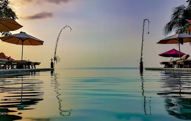 Puri Mas Boutique Resort & Spa - Havuz