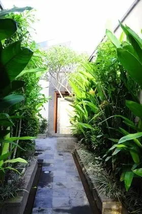 Puri Mesari Suites - Dış Mekan
