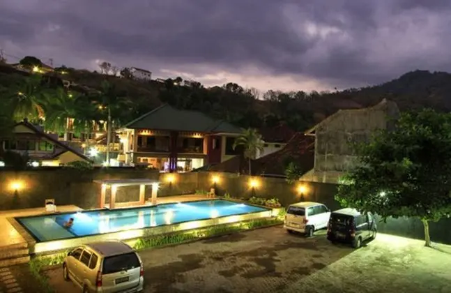 Puri Senggigi Hotel - Havuz