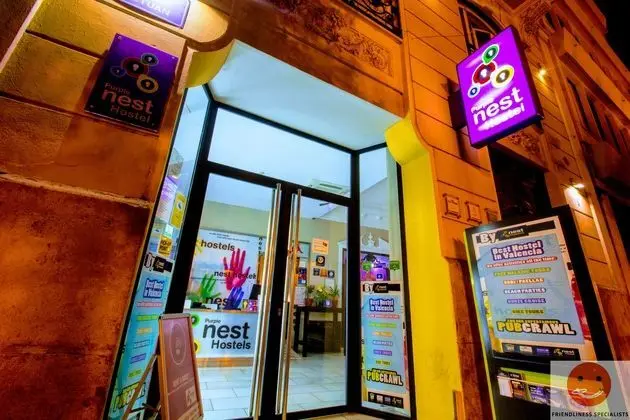 Purple Nest Hostel - Genel