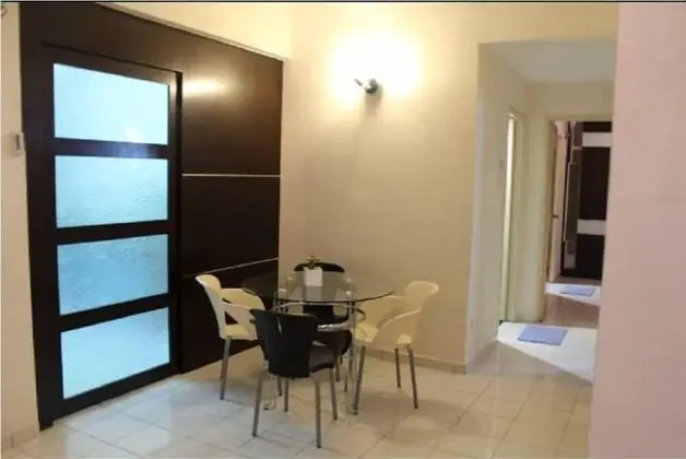 Putra Place Home Inn - Oda Düzeni