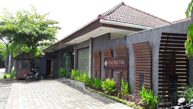 Putri Bali Villa - Lobi