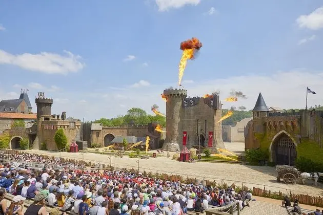 Puy du Fou France - Hotel la Citadelle - Aile ve Çocuklar