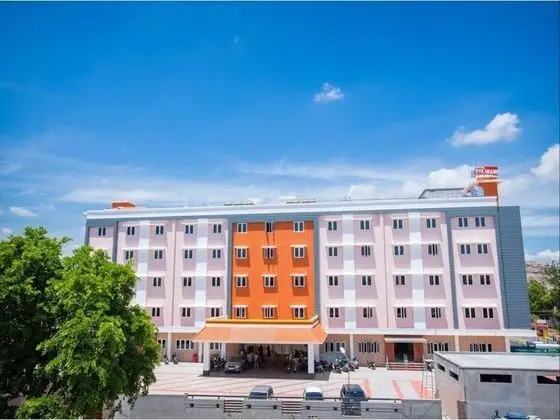 Hotel PVK Grand