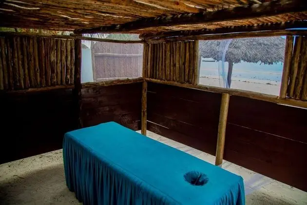 Pwani Beach Boutique Hotel Zanzibar - Spa