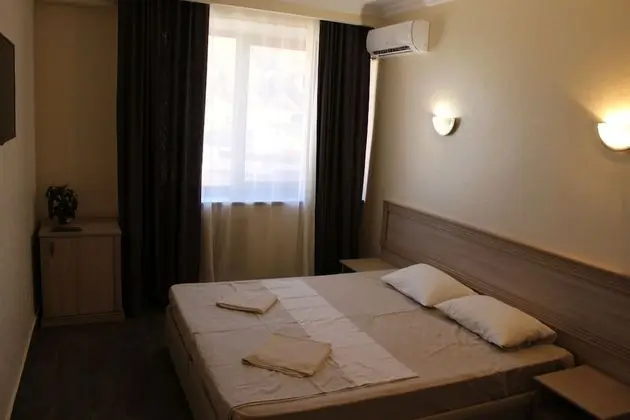 Pyatnica Hotel - Oda