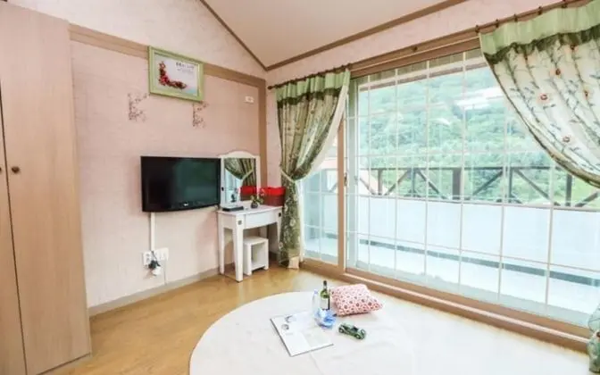 Pyeongchang Heungjeong Sketch Pension