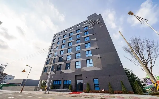Pyeongtaek La Seine Tourist Hotel - Dış Mekan