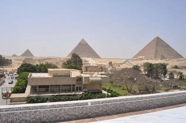 Pyramids Sun Capital