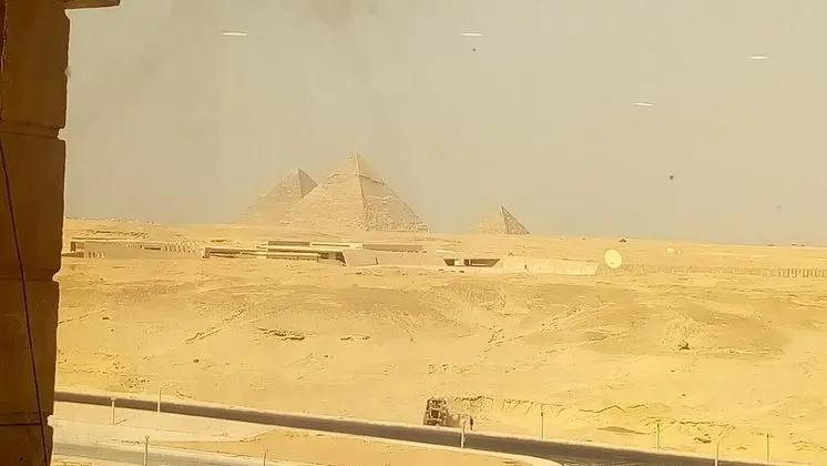 Pyramids View Apartments & Rooftop