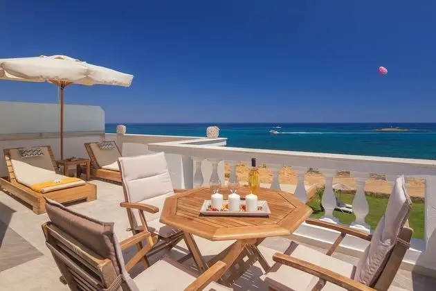 Pyrgos Beach Hotel Apartments