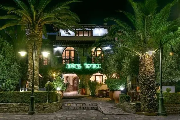 Hotel Pyrgos Boutique & Suites - Dış Mekan