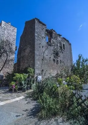 Pyrgos Petropoulaki - Dış Mekan