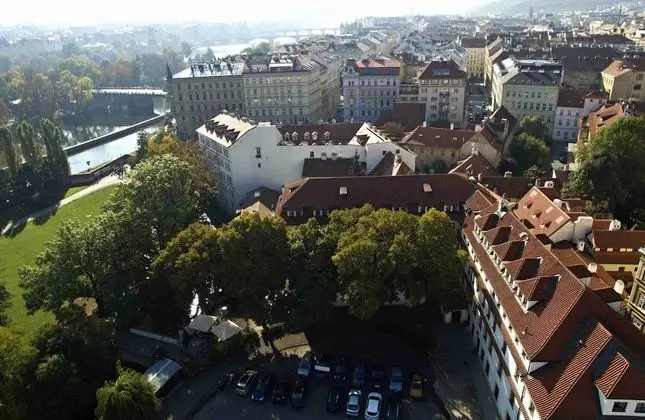 Pytloun Old Armoury Hotel Prague