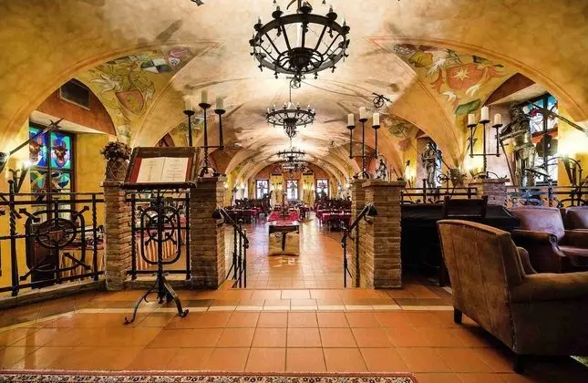 Pytloun Old Armoury Hotel Prague - Lobi
