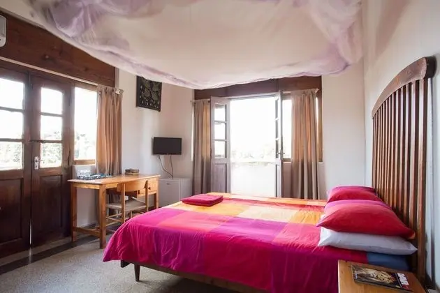 Q-Bar & Guest House - Oda