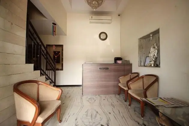 Hotel Q Deck - Lobi