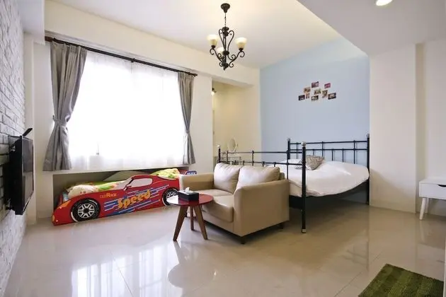 Q House