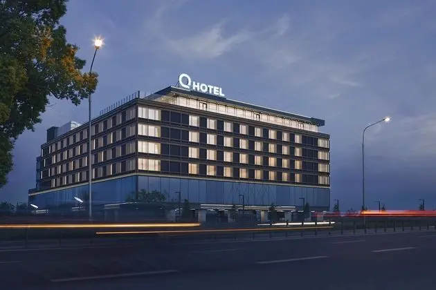 Q Hotel Plus Wrocław Bielany - 1