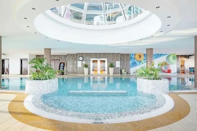 Qabila Westbay Hotel - Havuz