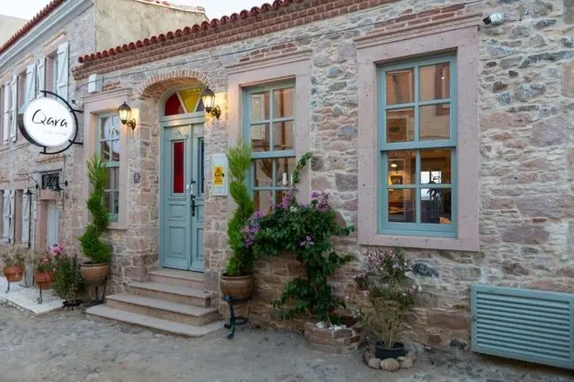 Qara Otel