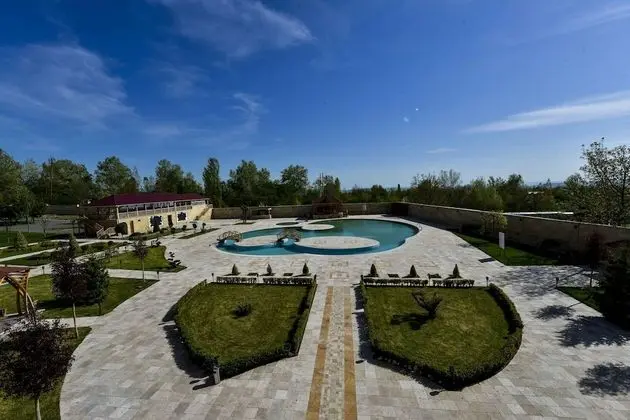 Qebele Yeddı Gozel Hotel - Havuz