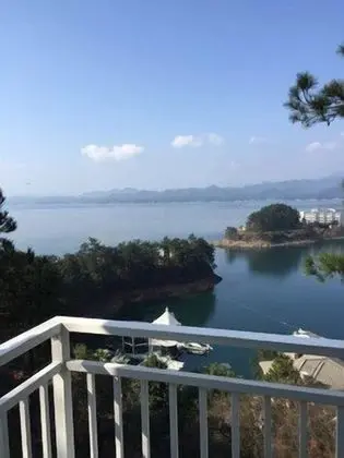 Qiandaohu Luxury Lake View Villa - Konum Öne Çıkanlar