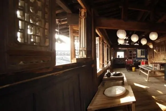 Qing He Yue International Youth Hostel - İç Mekan